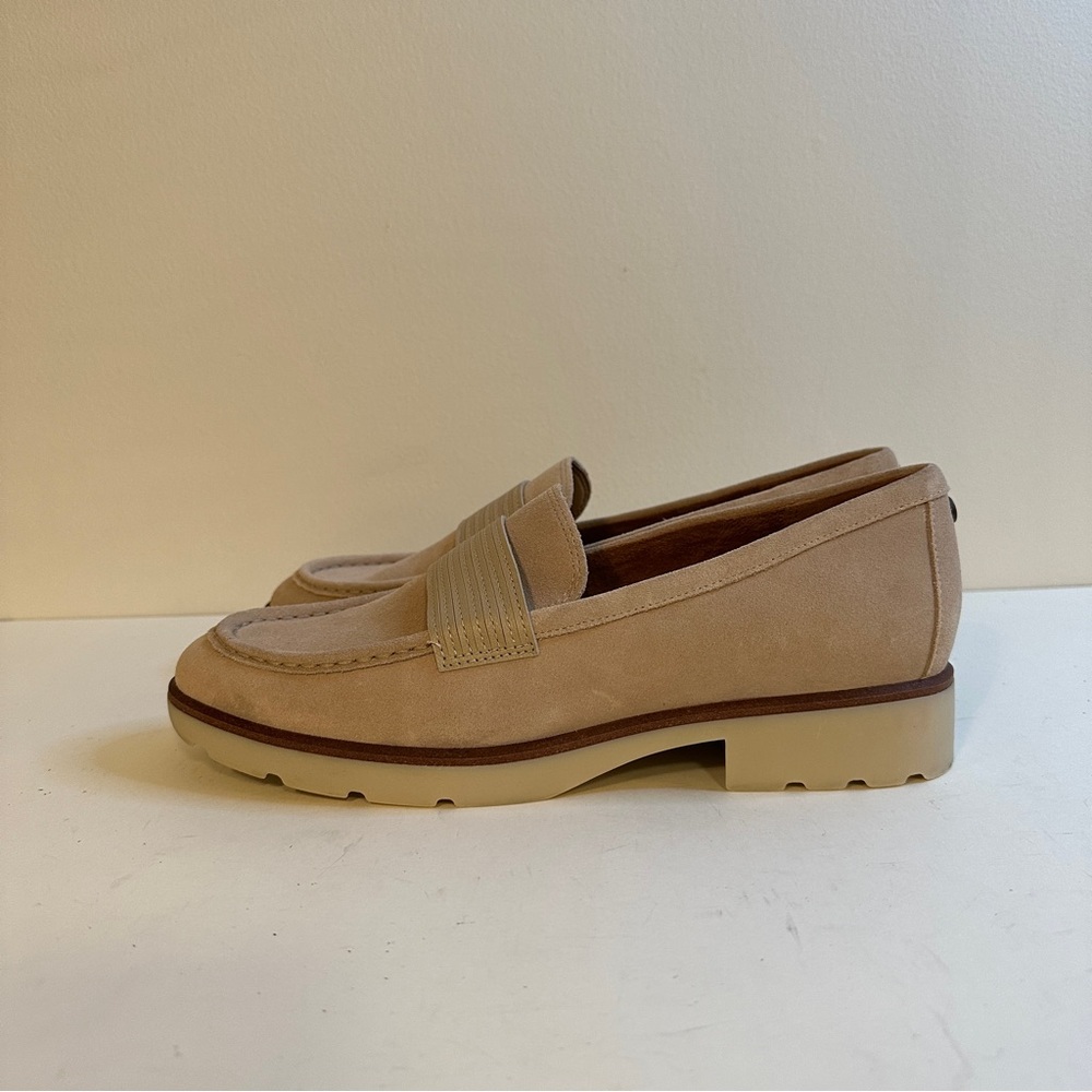 NEW Vionic Corinne Loafers in Lucid Beige Suede, Sz 9.5